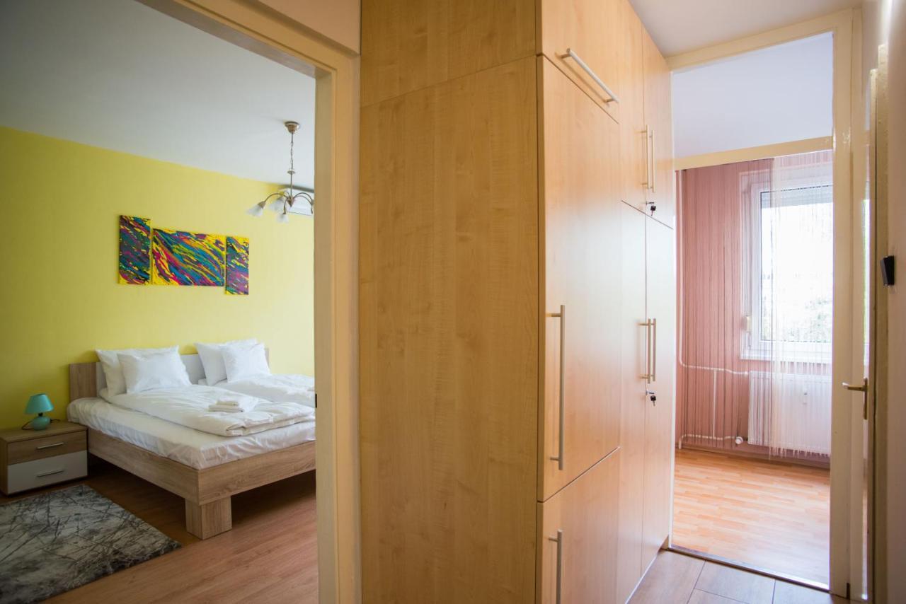 Otthon-Laksz Apartman Nyíregyháza エクステリア 写真