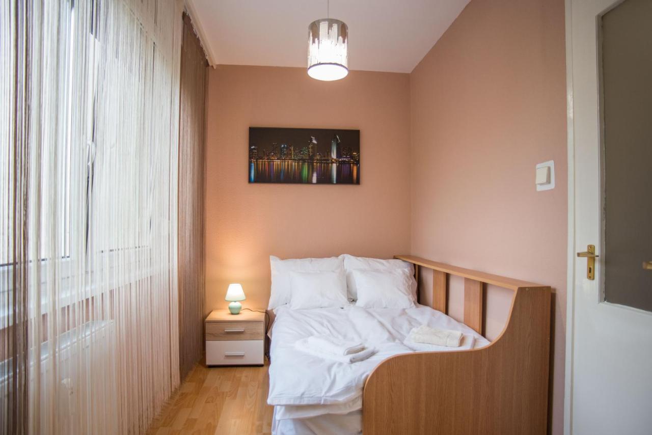 Otthon-Laksz Apartman Nyíregyháza エクステリア 写真